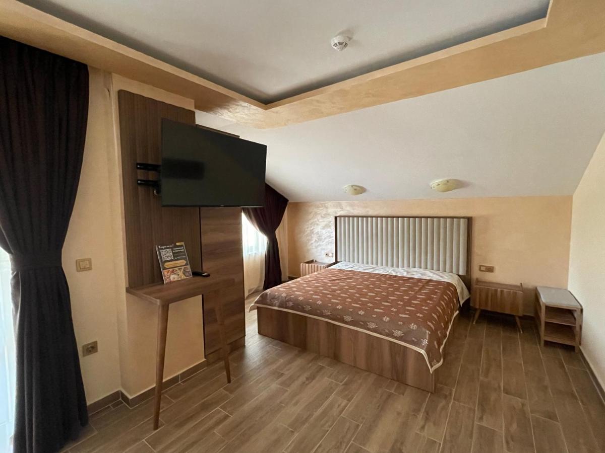 Къщи За Гости Иварос - Доспат Dospat Exterior foto