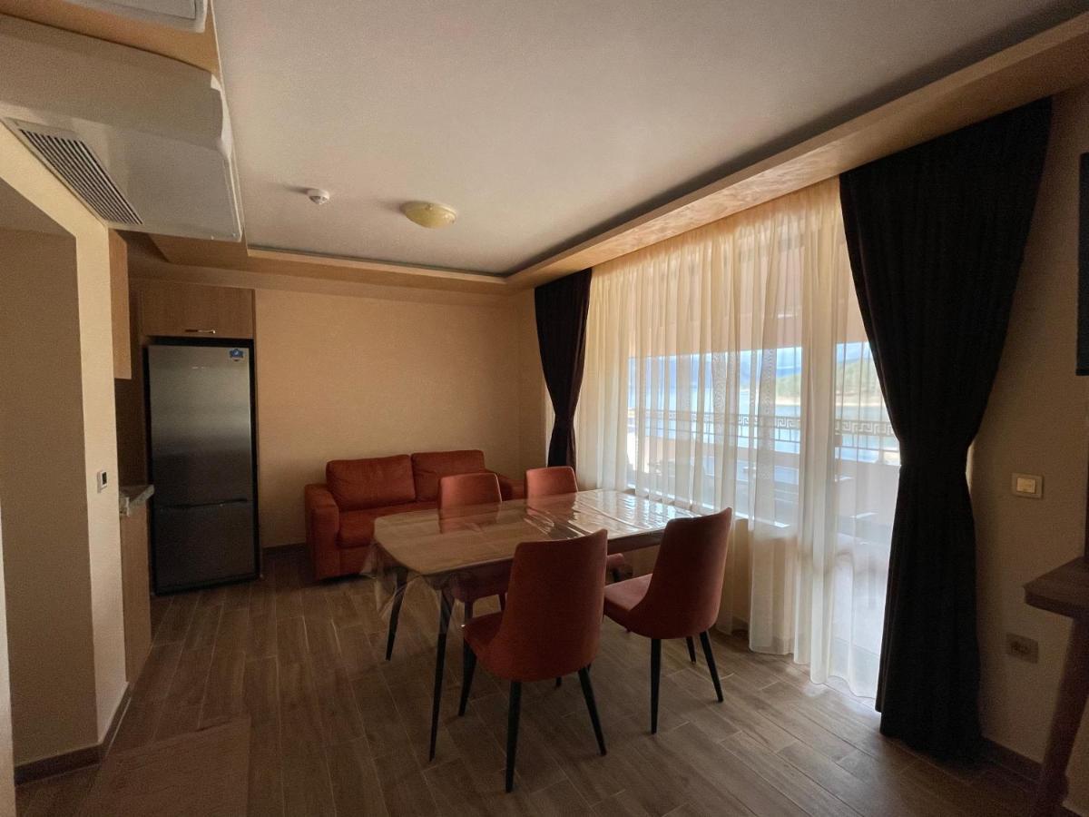 Къщи За Гости Иварос - Доспат Dospat Exterior foto