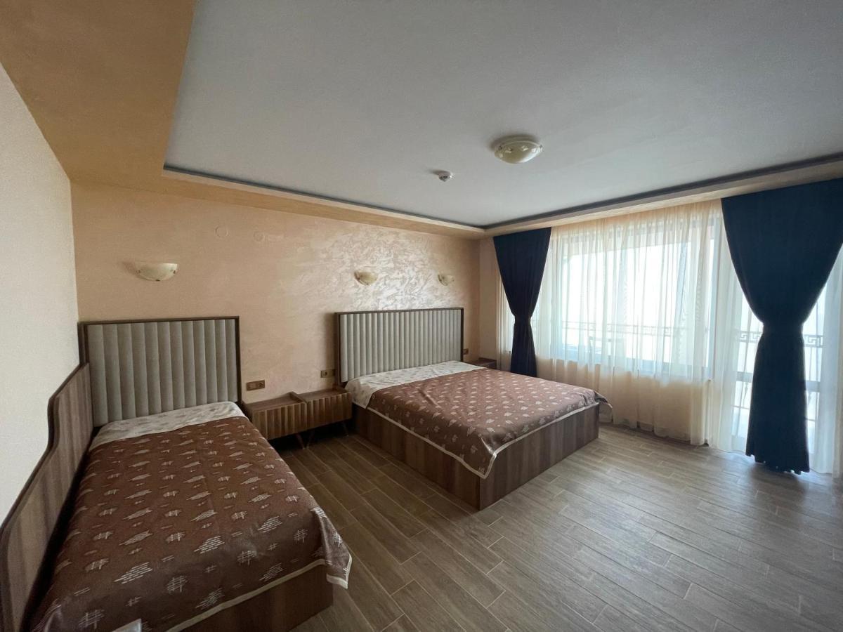 Къщи За Гости Иварос - Доспат Dospat Exterior foto