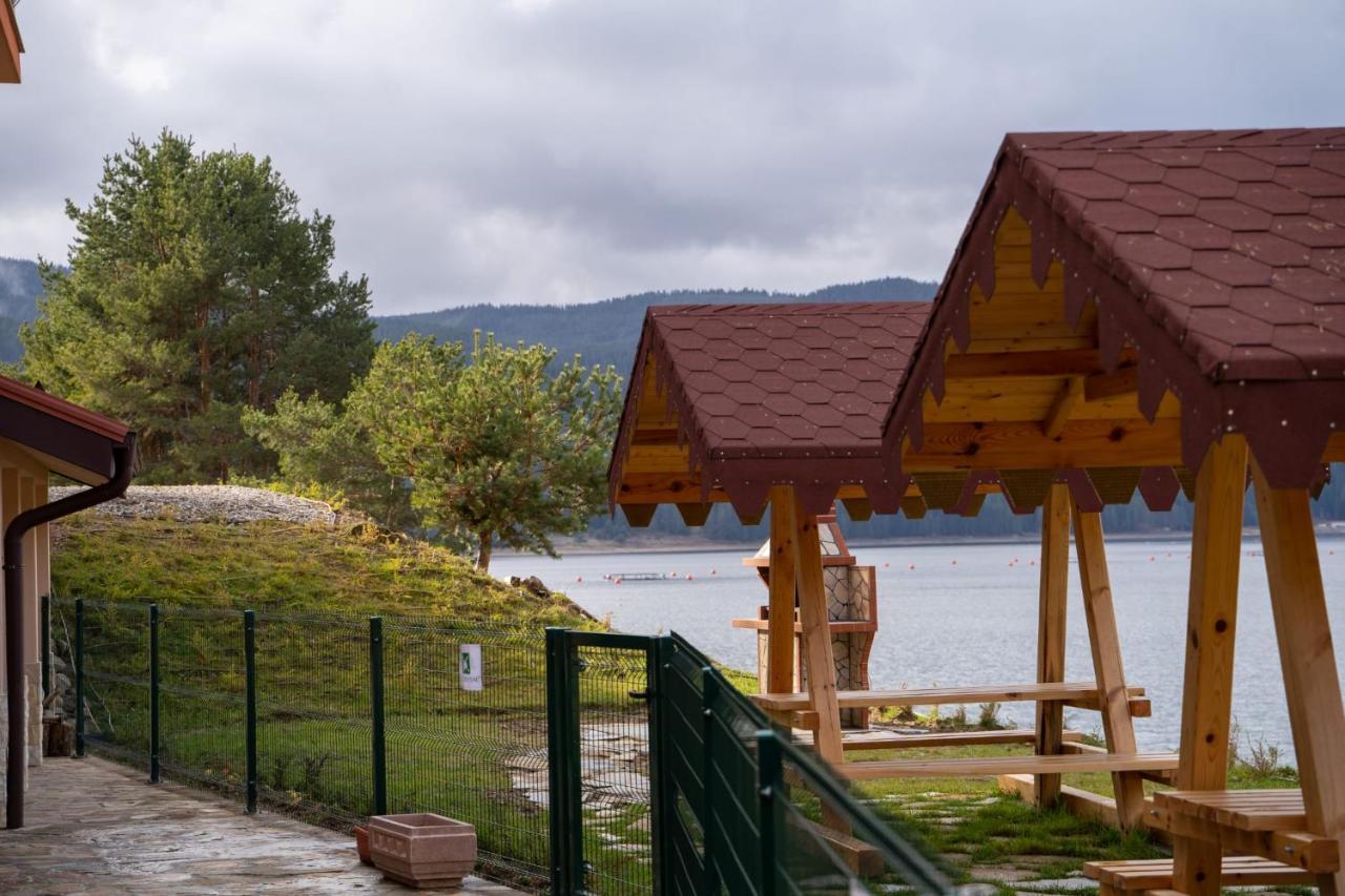 Къщи За Гости Иварос - Доспат Dospat Exterior foto